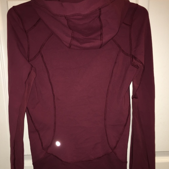 Burgundy longer Lululemon size 6 - Picture 2 of 2